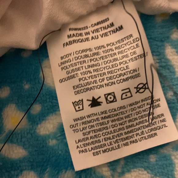 NIKE SHORTS - WHITE - MEDIUM - NEW - Picture 11 of 12